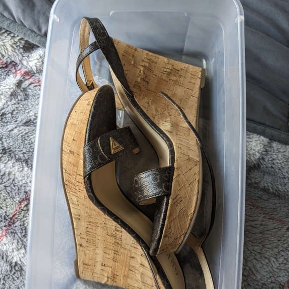 High heel wedge sandal by Guess - Picture 2 of 5